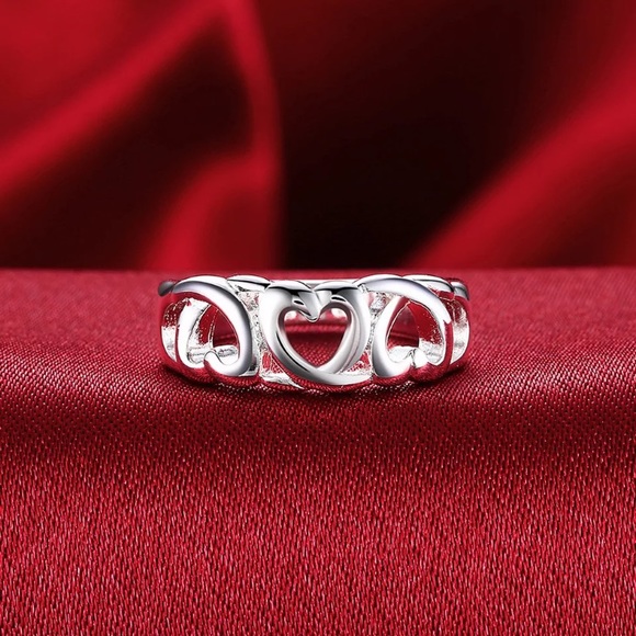 Sterling Silver Heart Ring - Picture 3 of 3